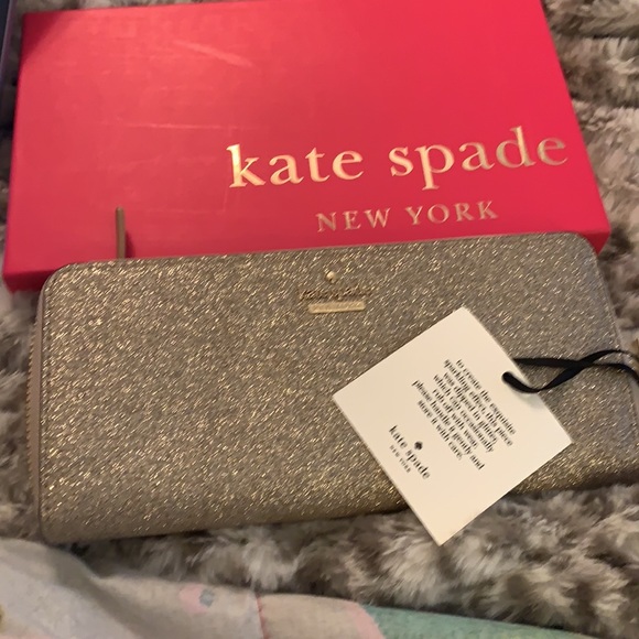 NWT Gorgeous Kate Spade Glitter Wallet - Picture 5 of 5